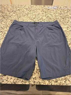 Travis Mathew Golf Shorts Mens Size 38